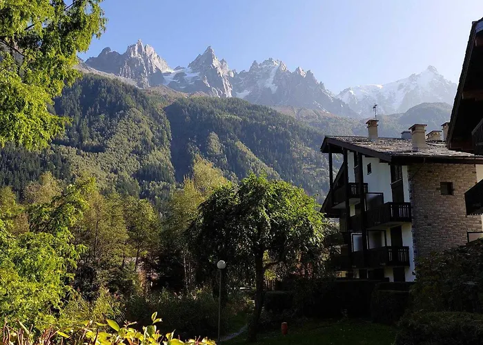 Superbe 3 Pieces - Jardin Prive - Parking - Animaux Admis - Fr-1-517-25 Appartement *